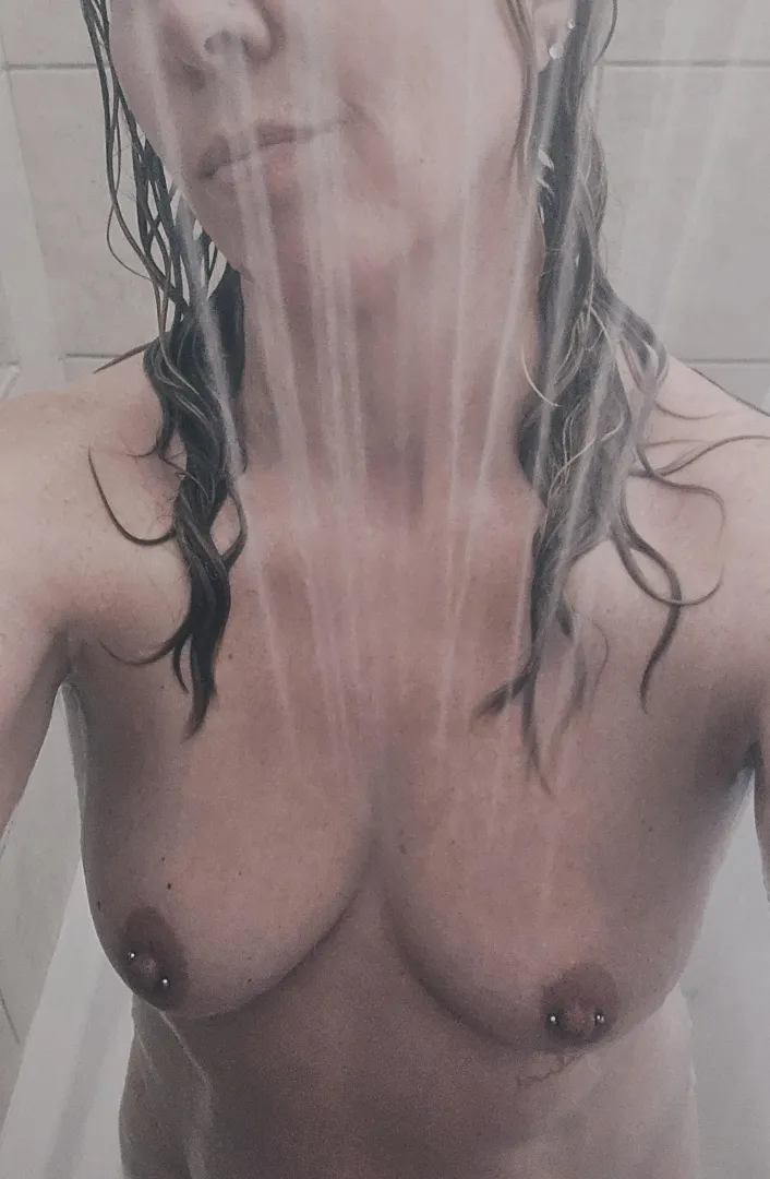 Chilly, Rainy Vibes Outside — Warm, Wet Energy Inside posted by MikeIndiaLimaFoxtrot