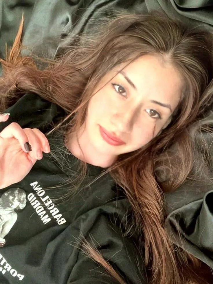 choke me, slap me, pull my hair posted by Mobile_Painting_3168