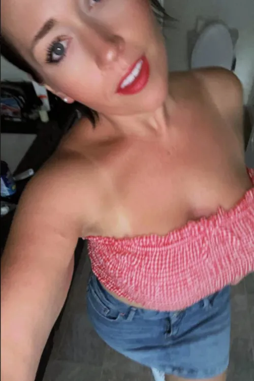 Church MILF at 34yo please just be completely honest, do I still look fuckable? by TeraSkyeOnly