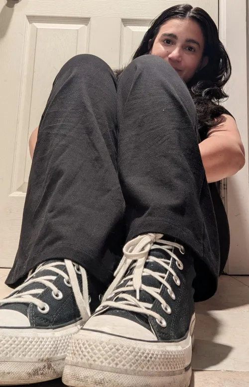 Clean my shoes! by Frosty_Shape6408