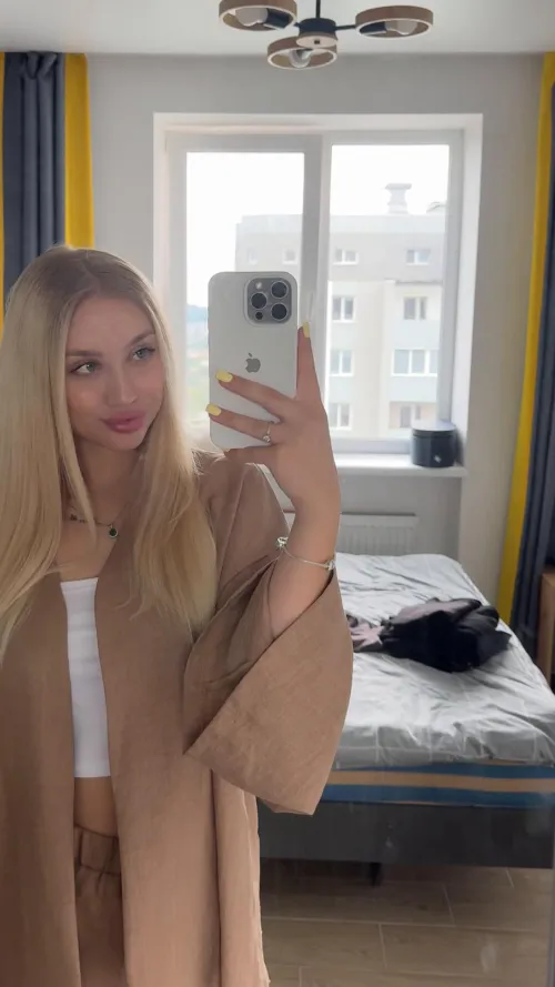 close by? let's link up by Crystal_Heart_11