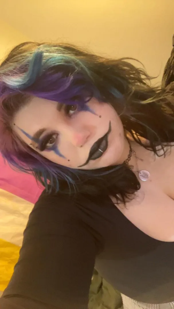 Clowning around hahaha posted by TheKittyKayt