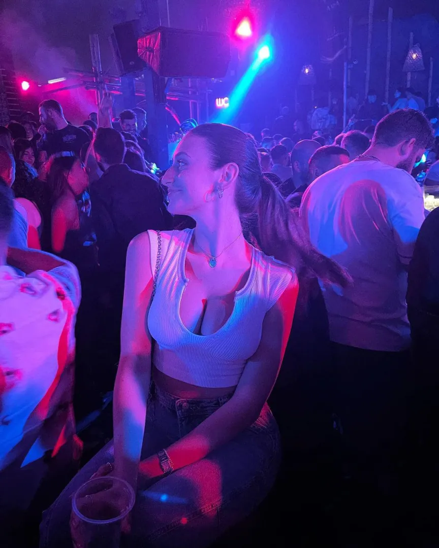 Club Tati posted by sexwithtwileks