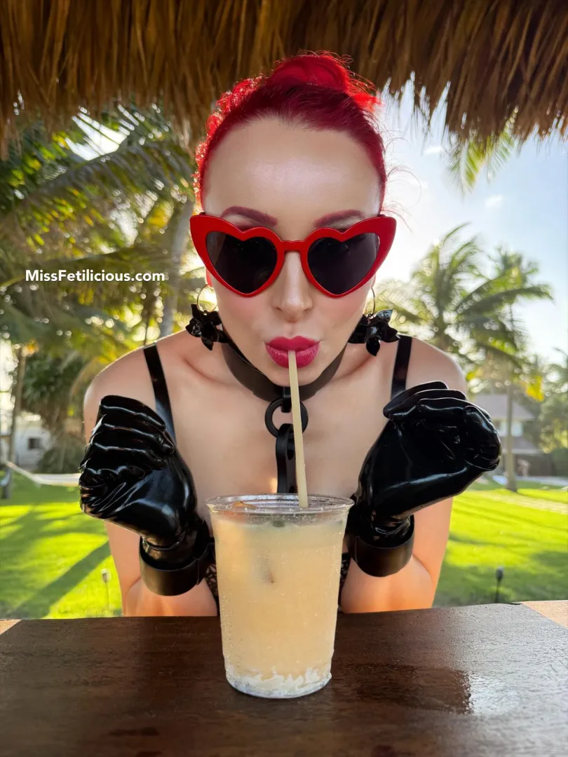 Cocktails in paradise at Plunge Fetish  posted by Miss_Fetilicious