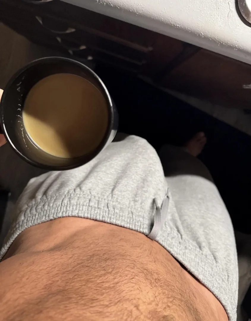 Coffee and grey sweats posted by 0sbornen