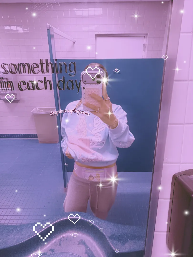 college padded princess✨ posted by AssumptionOwn1825