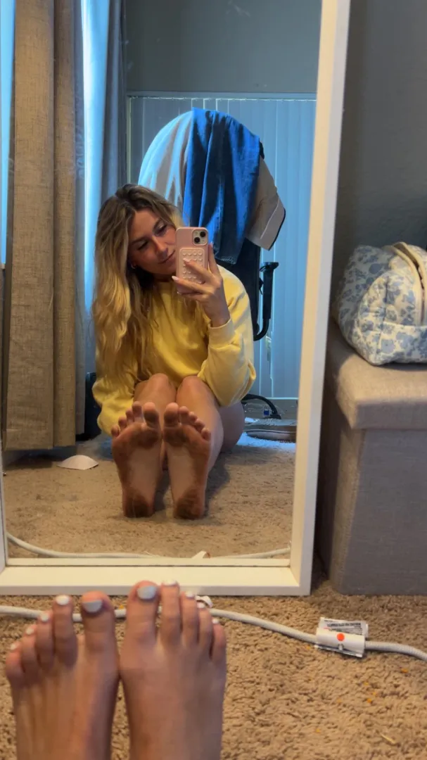 come and lick them clean posted by melroseray22