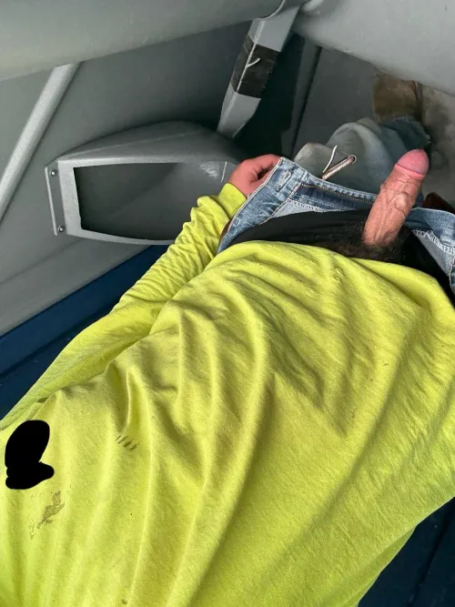 Come and suck your foreman’s dick in the porta potty while we’re on lunch by Elexited