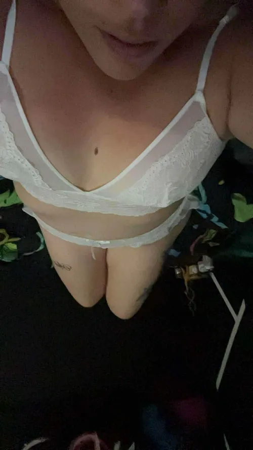 Come chat with me I'm boreeeeed by GemmasTootsies