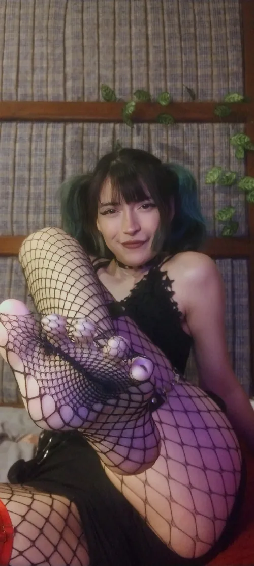 Come closer and let me devour you by NekotineNSFW