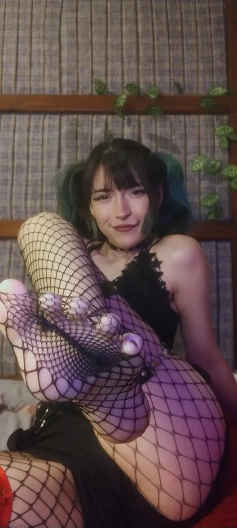 Come closer and let me devour you posted by NekotineNSFW