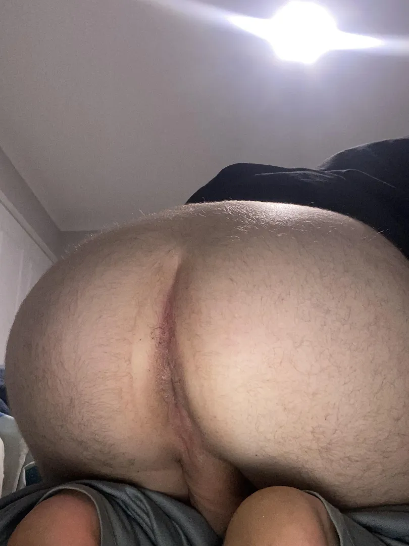 Come fuck my tight ass. Bendigo 18m tonight posted by gymphoenix159