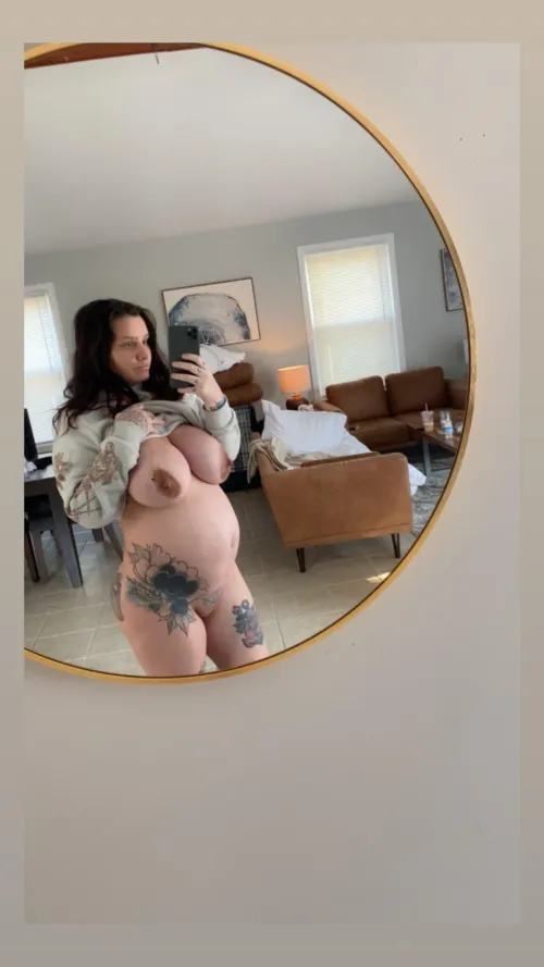 Come get this swollen body by Bustybunni2