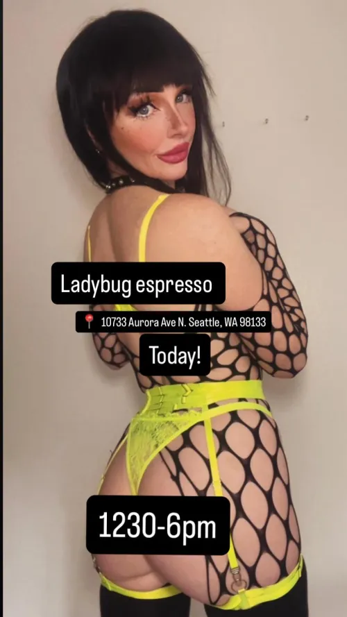 Come grab a cup! by Alexa_addams