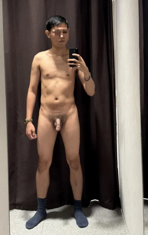 come in the dressing room by dannydec12