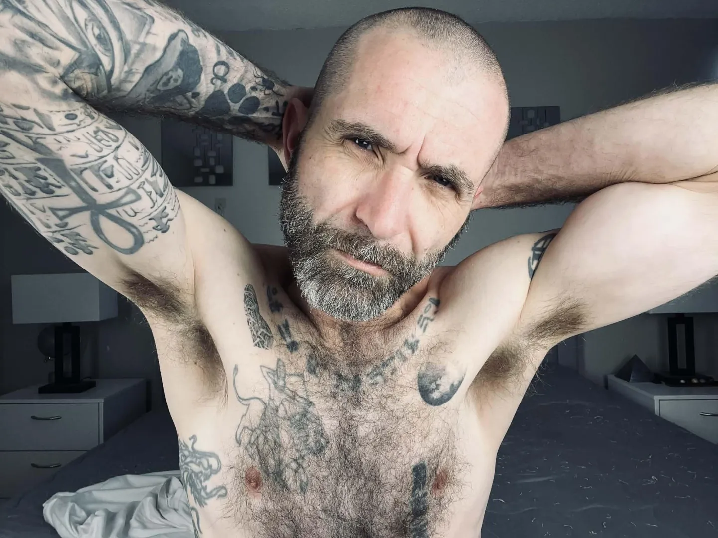 Come lick posted by BradleyKSavage29