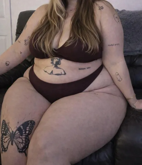 Come make me bigger by Sailingpython14