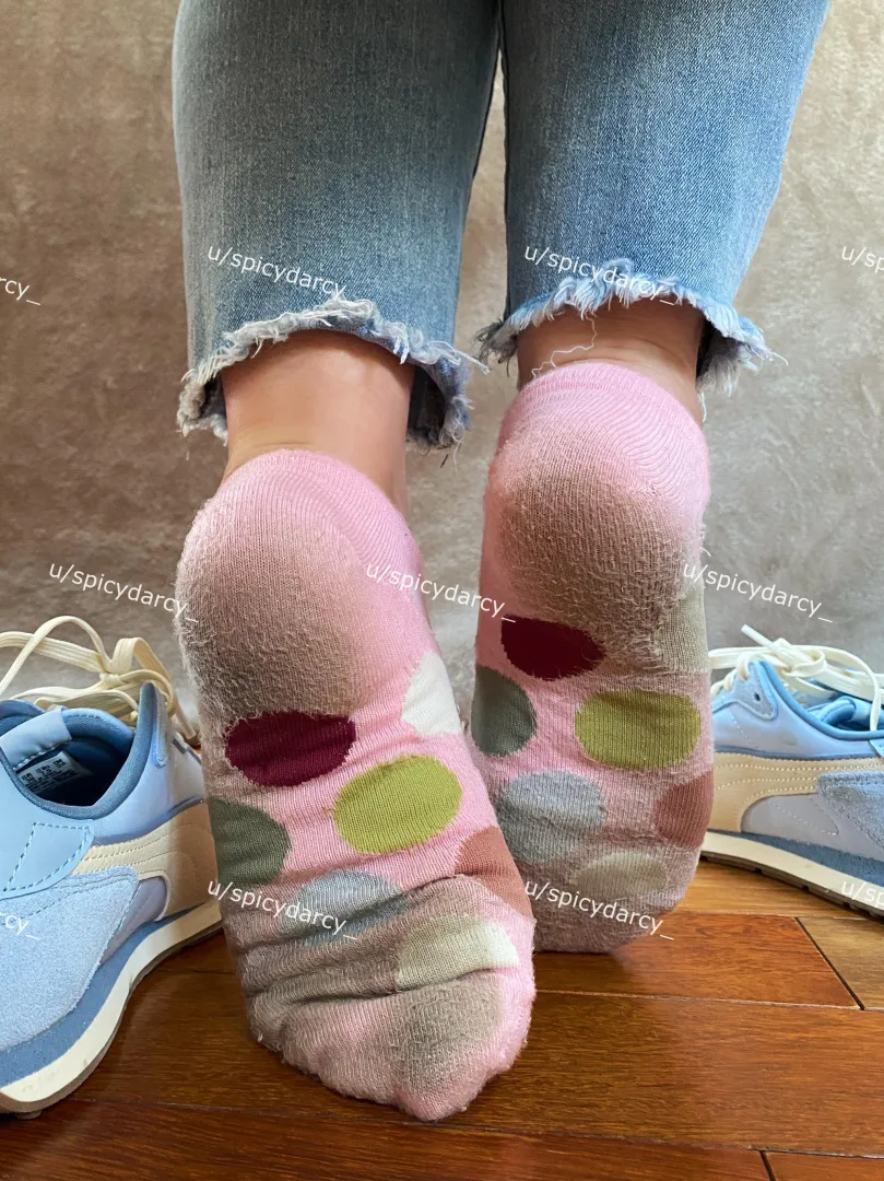 Come sniff ! [selling] [USA only] posted by Spicydarcy_