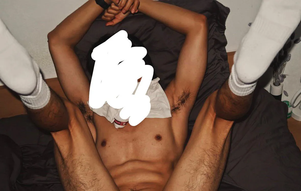 come sniff slave posted by Illustrious_Card7670