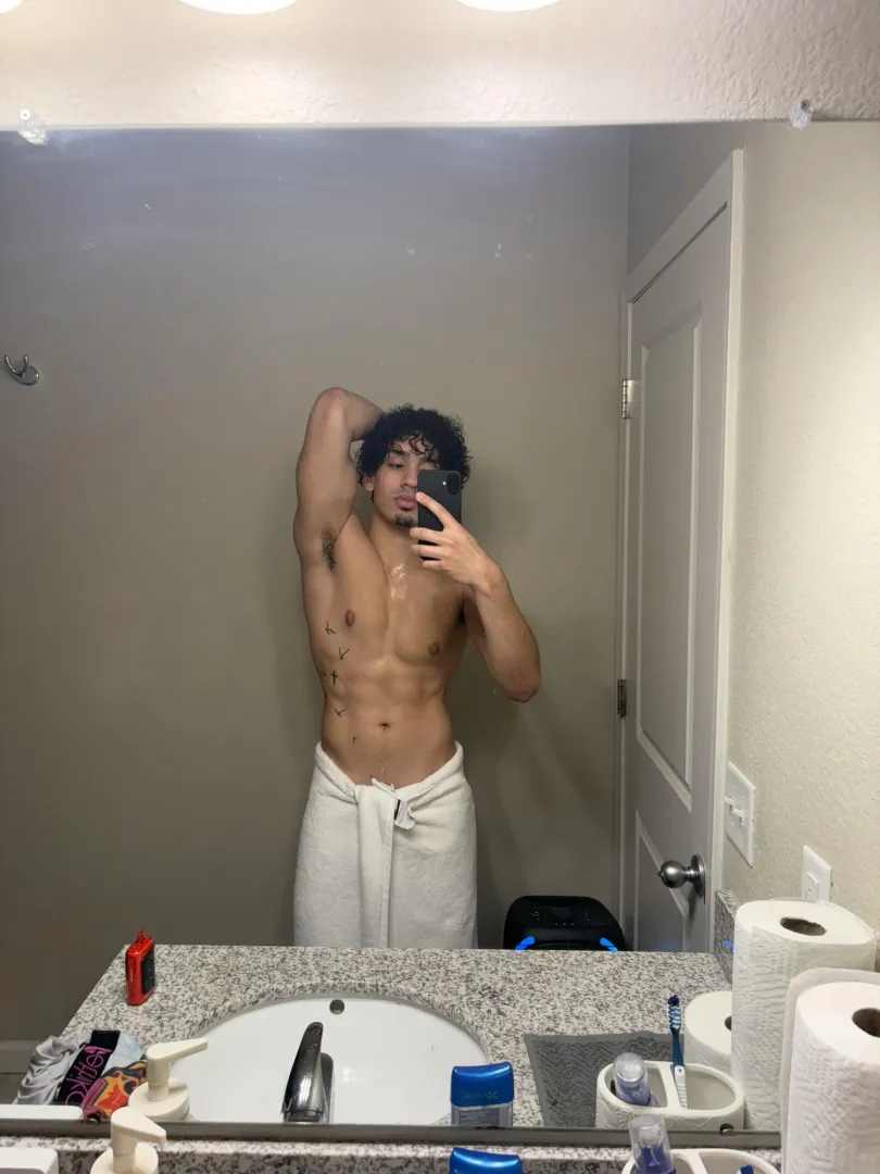 come submit to me posted by Personal_Plane_5945