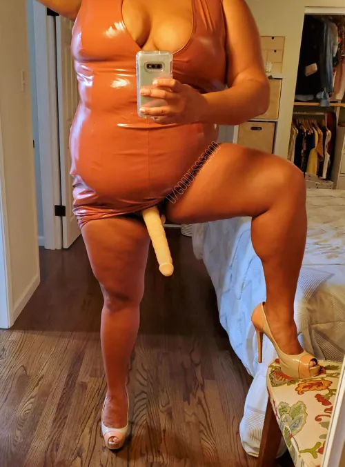 Come to Mommy with your bussy ready for cock! by Goddesss5000