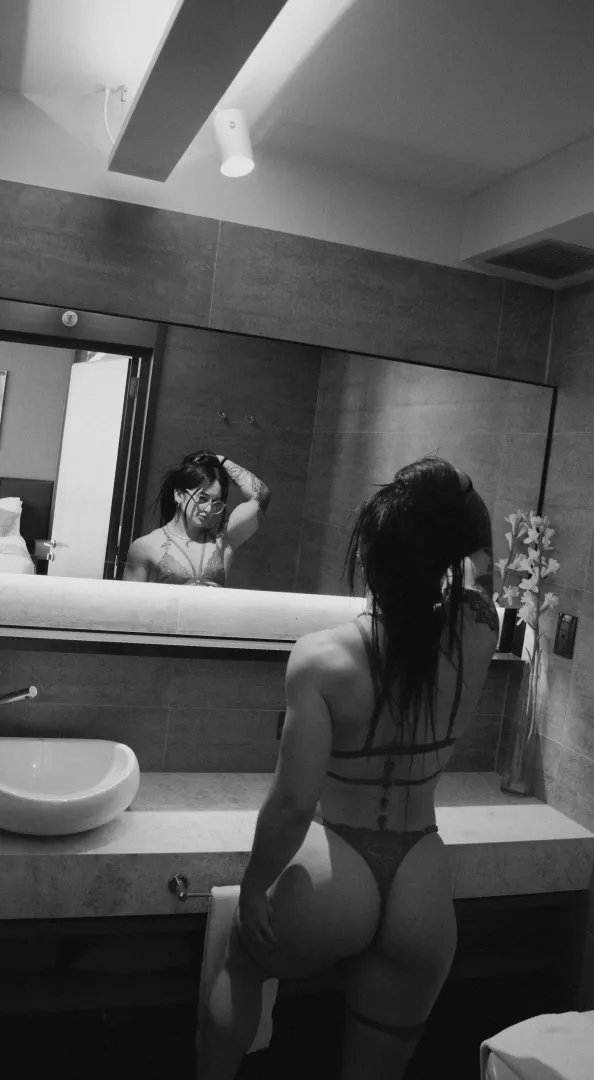 Come with me posted by chezypretty