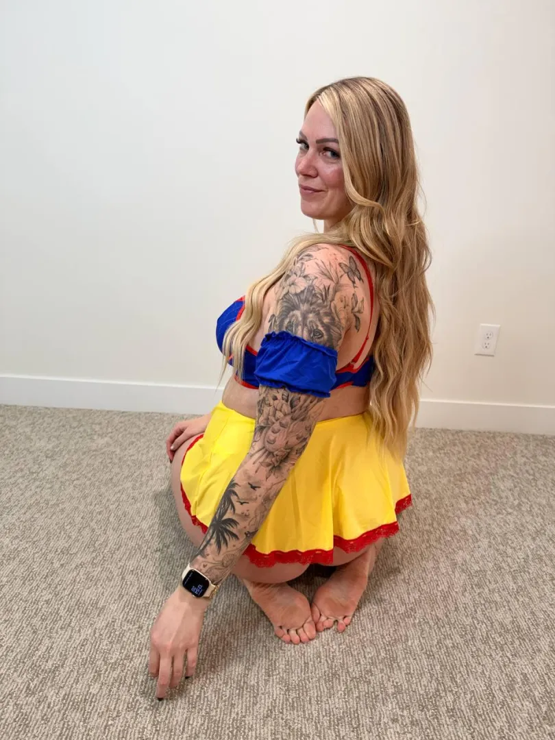 Come with me, I've got something to show you posted by haleyonlyxo