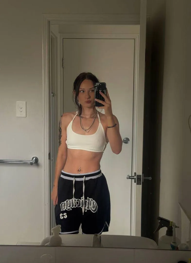 Comfy & cute posted by phantom_sassy