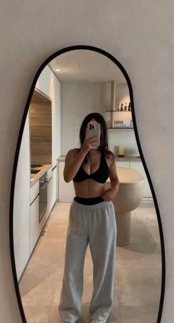 comfy fits all the way posted by Parking_Ad1183