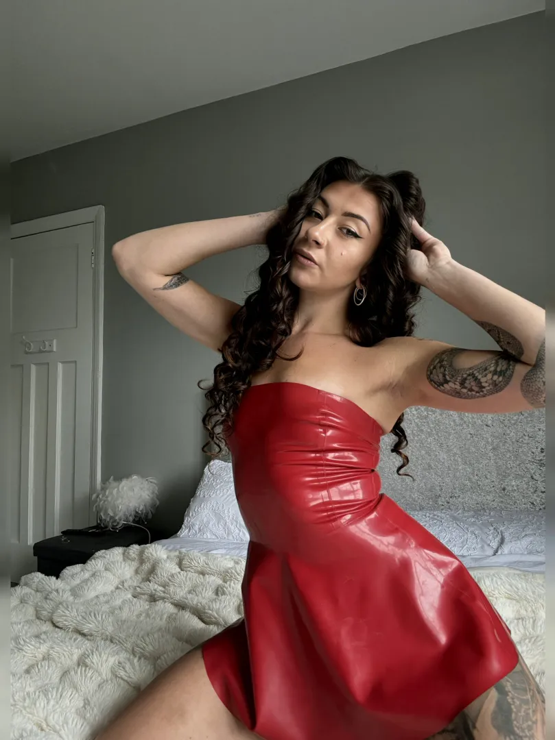 Com..ment your first reaction when you saw this posted by OriannaSable