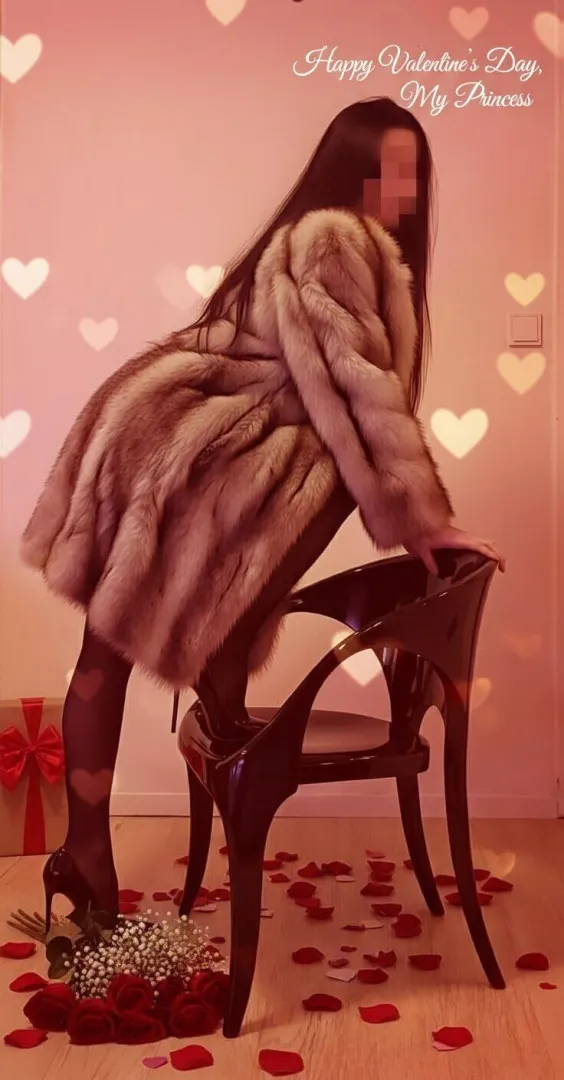 Competition time: Who spoils Me most? Prizes for Me only ‍ posted by Godesselin