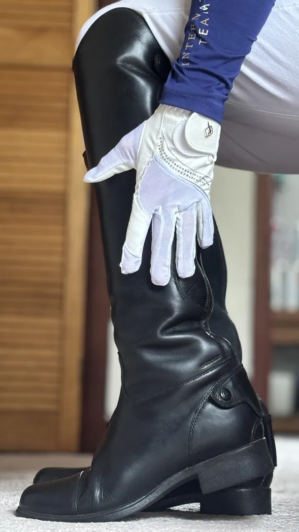 Composed and unbothered  posted by Relevant-Song8870