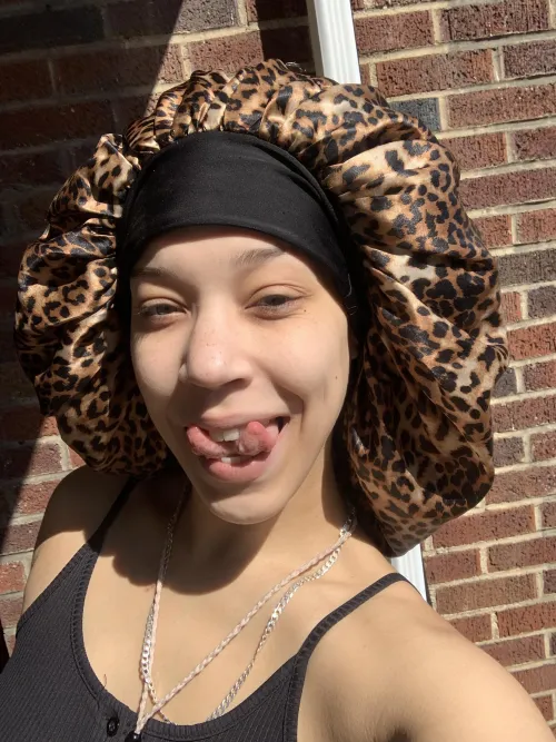 Composed, but tuned in ✨ by delphiraexo