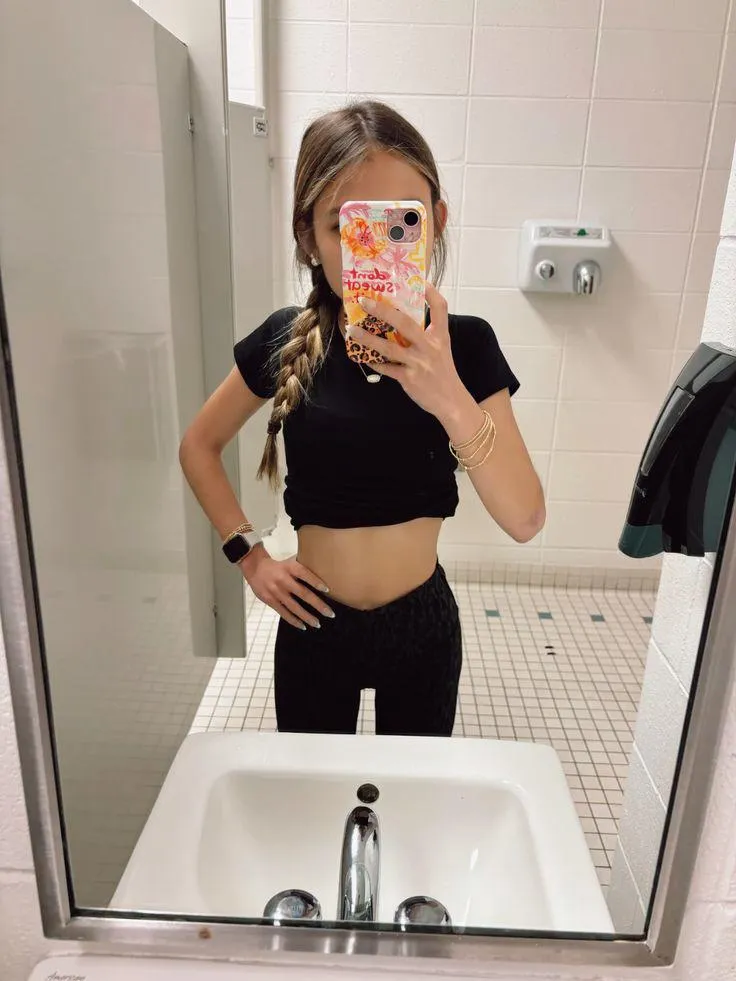 Condom or raw on this tiny lil asian posted by DayAffectionate8617