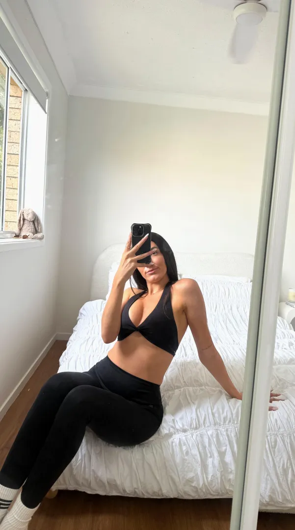 confidence looks good on me posted by Dense-Job6617