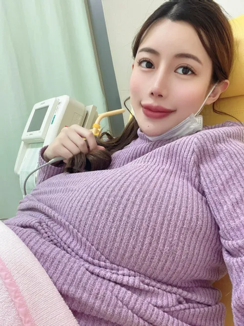 Congratulations to Maria Nagai! Finally gave birth. Both mom and baby are safe and sound❣️ A healthy 3408g baby boy by Project_Ultima