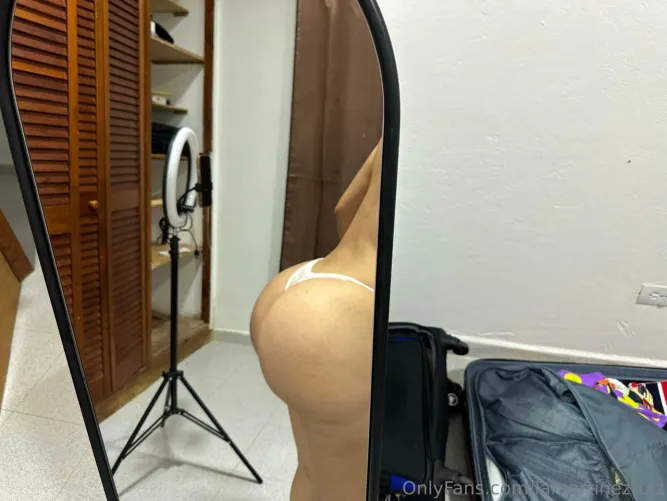 Contenido actualizado en el grupo VIP, recuerden que si quieren entrar a un grupo en telegram donde está todo el contenido de su of y más de está culona pueden pedir info por mensaje by jsoh818