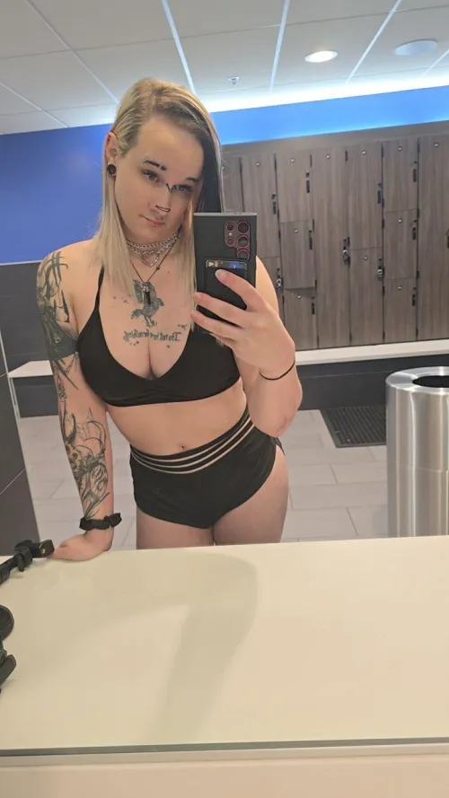 control me and I’ll reward you with every part of me..! by elenathornetrans