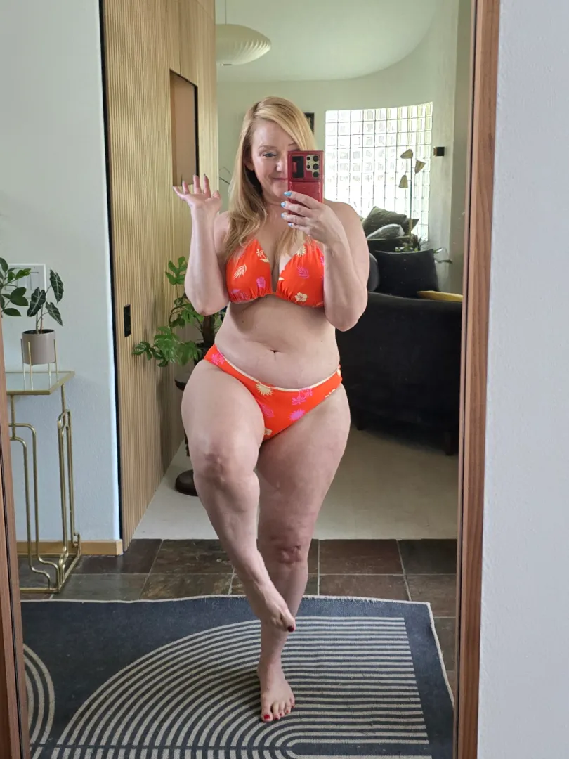 Cougar radio to prowl at the beach [F52] posted by Crystal_Sunshine_