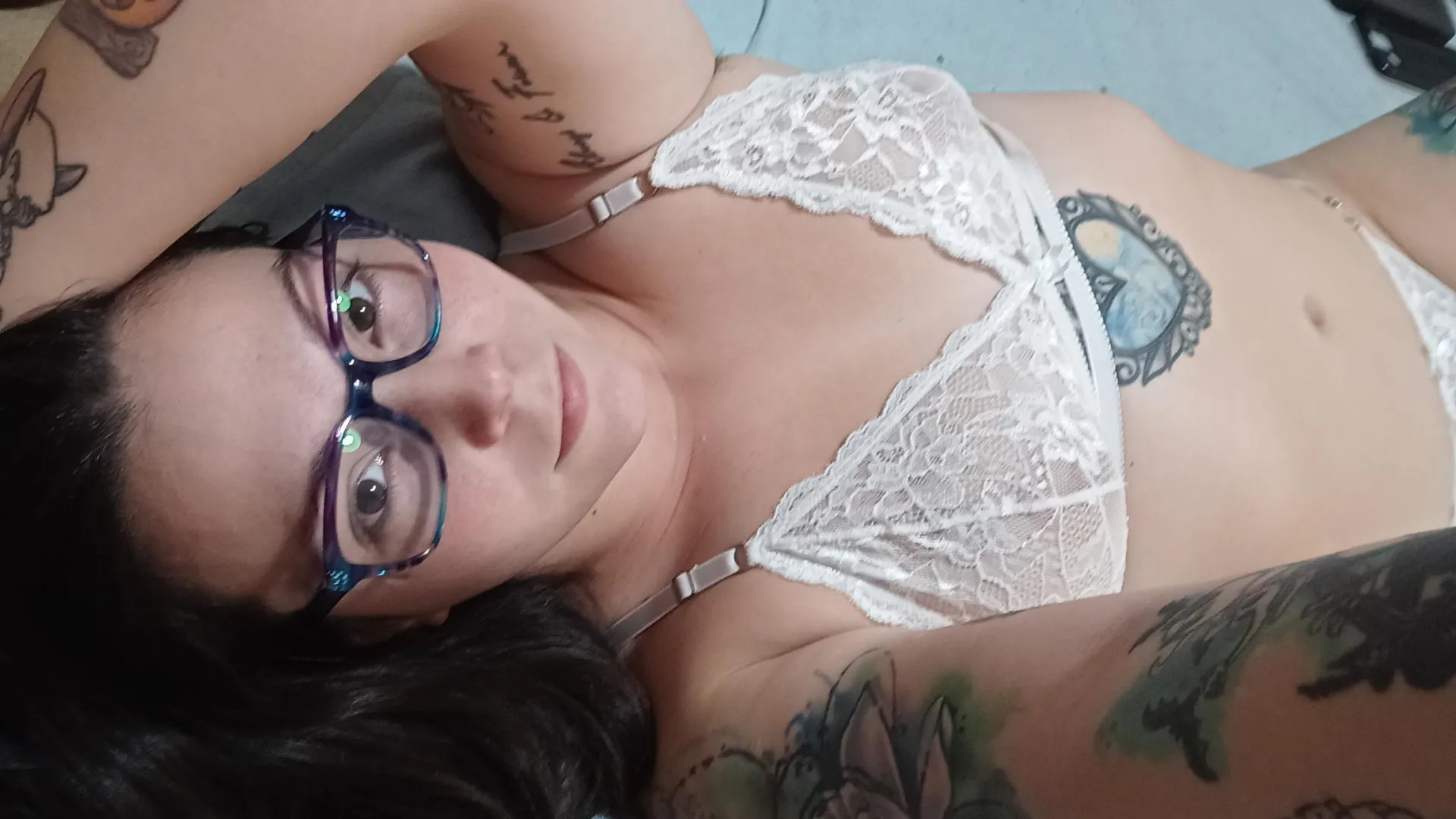 Could you come to bed and help me get undressed? posted by Horror-Werewolf3229