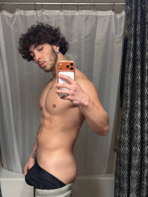 Couldn’t hide it even if I tried by thejordank1ng