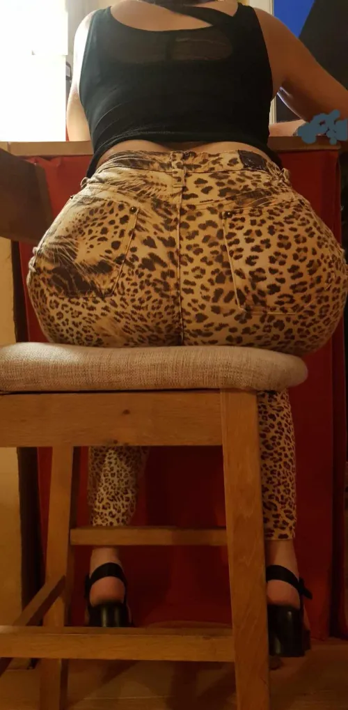 Couple candau 30 ans à la recherche d'un bull bien pervers (PARIS) by True_Lunch_8417