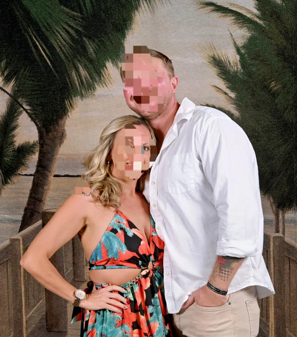 Couple looking for female posted by PralineProof907