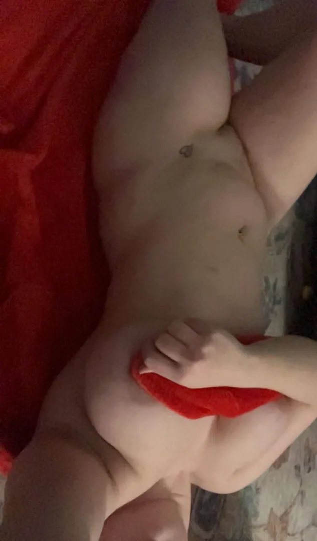 Couple looking for other couples / bulls  [MF4MF] [23/25] [Bloomington] posted by Naive_Whole5600