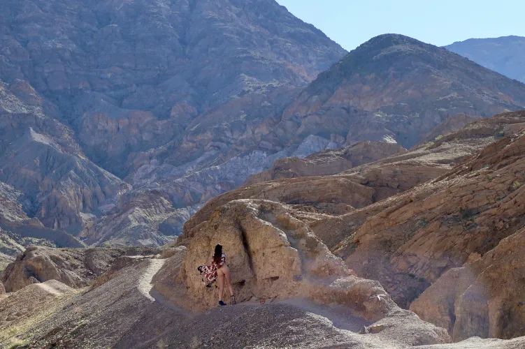 Couple of natural peaches by TheNakedPeach