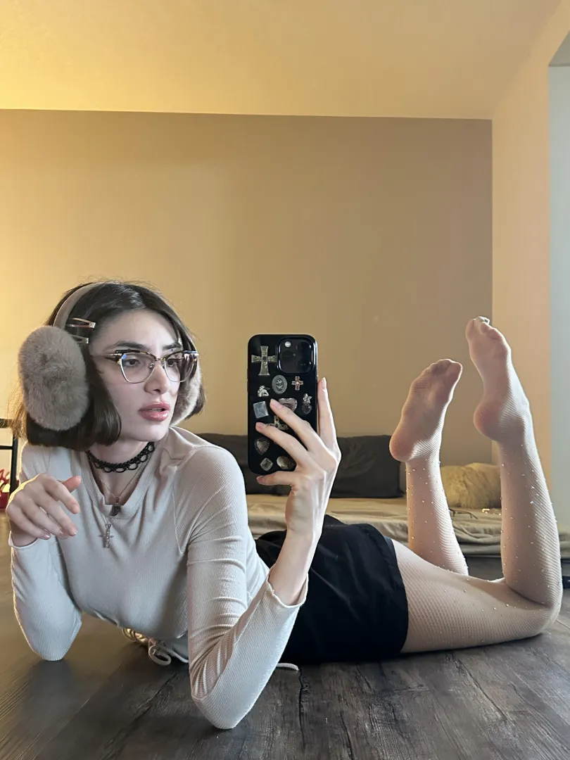 Cozy angle and mood posted by shiny_girl1