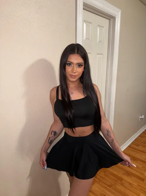 Craving a thick, hard cock to stretch me out by taylortsgirl