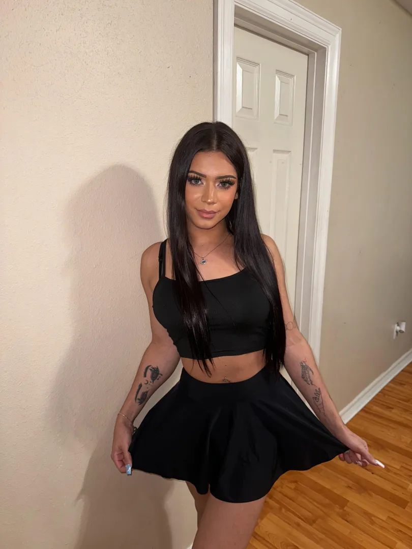 Craving a thick, hard cock to stretch me out posted by taylortsgirl