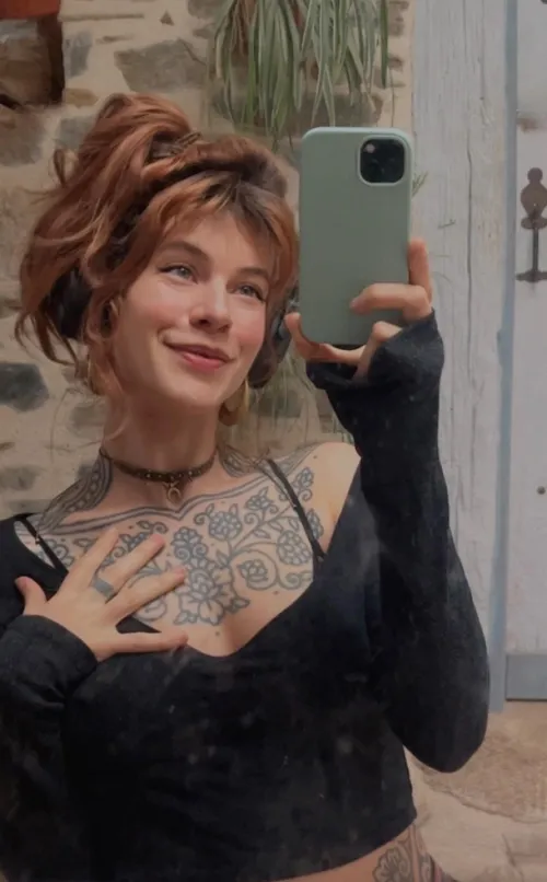 Crazy hair today by NoraFae_