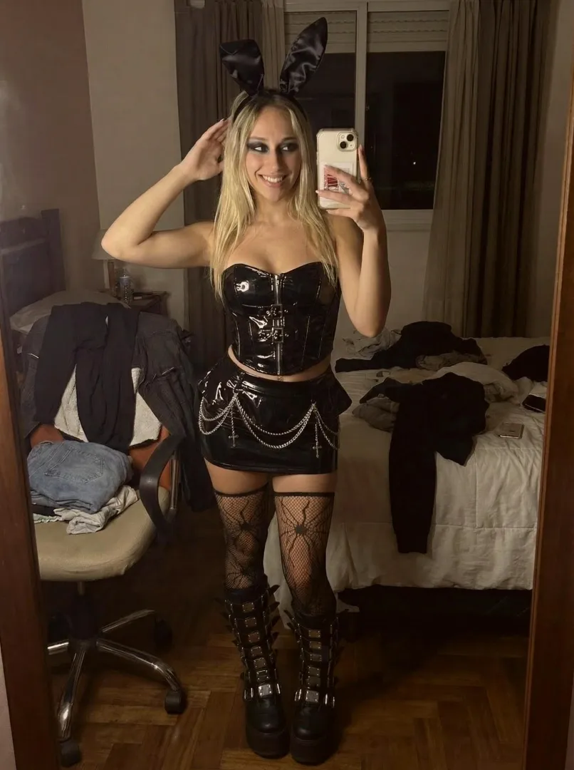 Cuddle with me? posted by PinkPetalDazzle